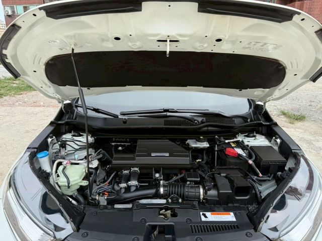 市場熱門車 21年 CR-V VTI-S 無天窗版本 摸門 定速 恆溫 倒車顯影 雷達 電尾門  第19張相片