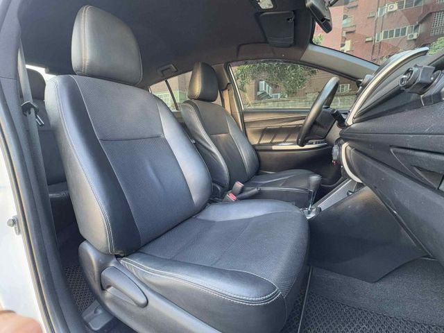 YARIS  第12張相片