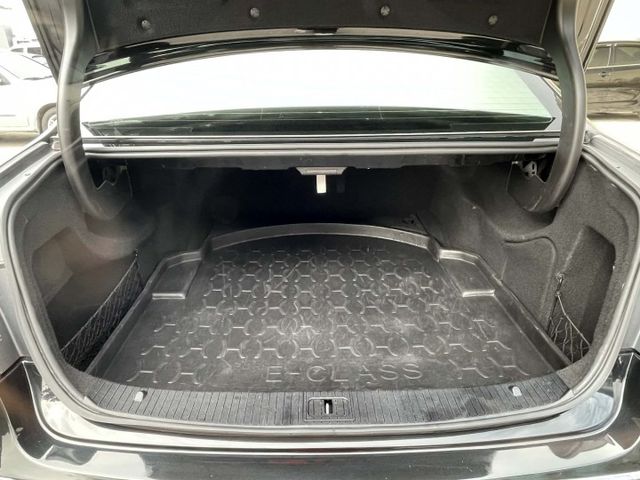 E-CLASS W212  第9張相片