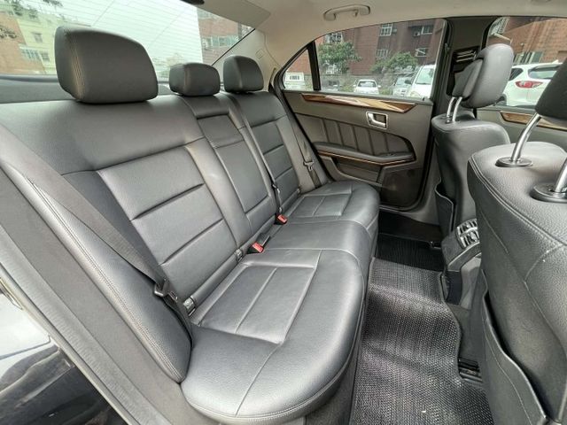 E-CLASS W212  第10張相片