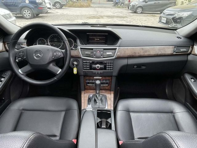 E-CLASS W212  第12張相片