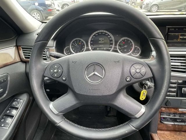 E-CLASS W212  第13張相片