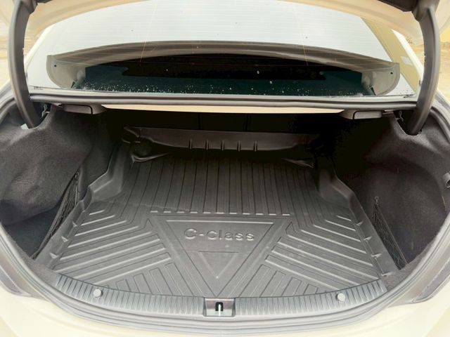 C-CLASS SEDAN W205  第9張相片