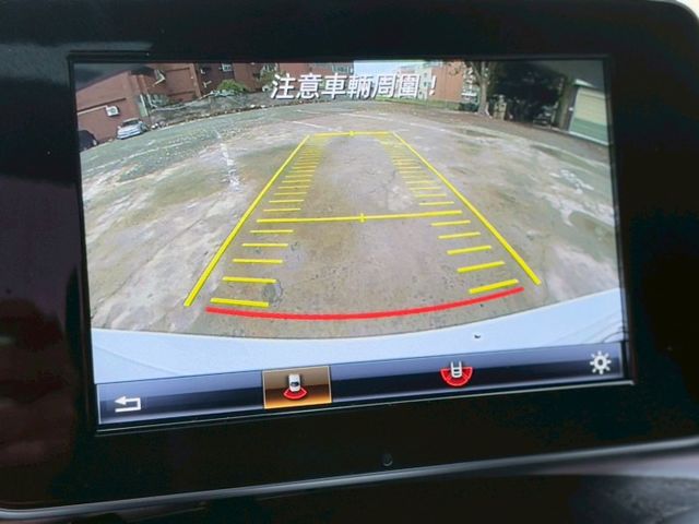 C-CLASS SEDAN W205  第15張相片