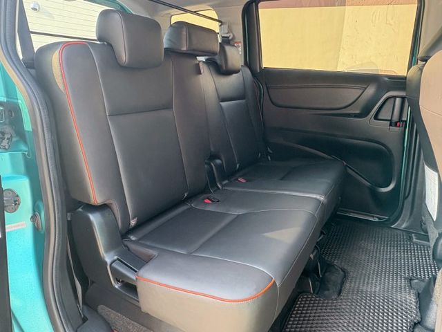 SIENTA  第11張相片