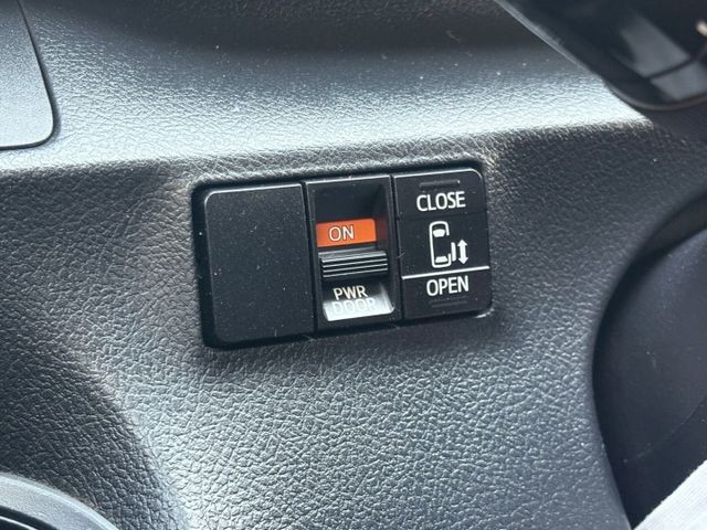 SIENTA  第18張相片