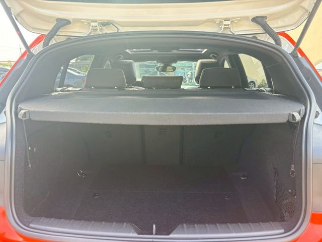 1 SERIES F20  第9張相片