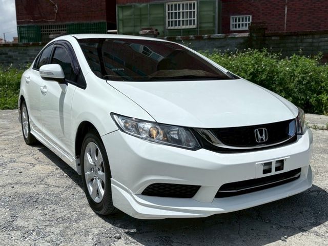 CIVIC  第3張相片