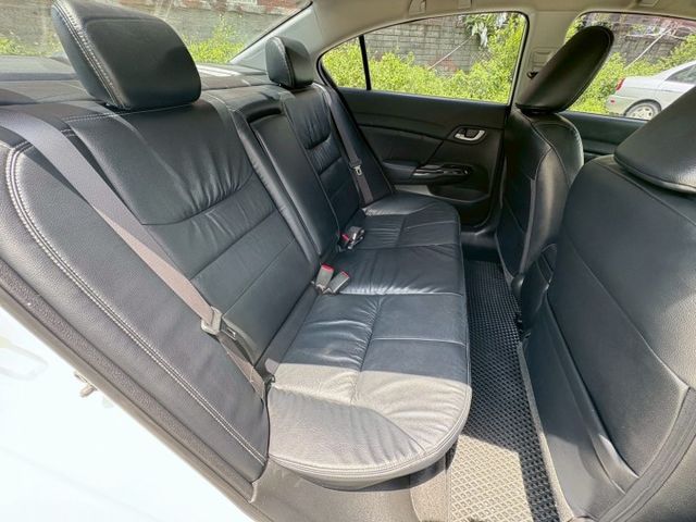 CIVIC  第10張相片