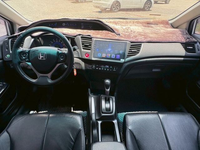 CIVIC  第12張相片