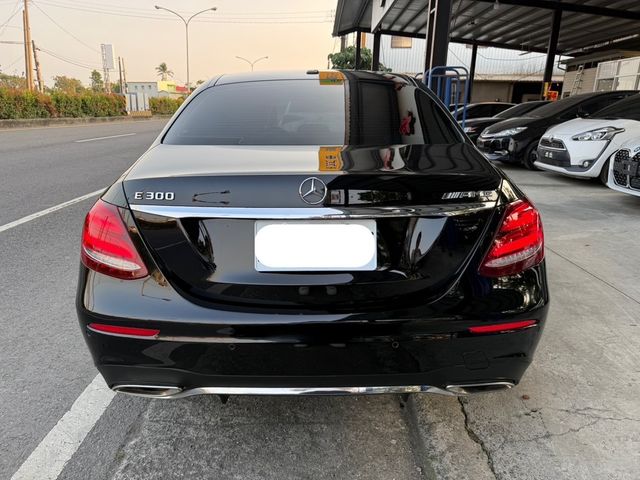 M-BENZ賓士 E300  第4張相片