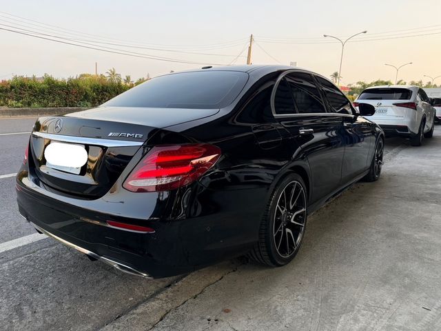 M-BENZ賓士 E300  第5張相片