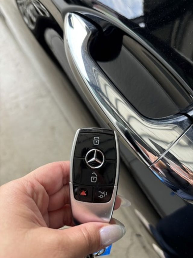M-BENZ賓士 E300  第12張相片