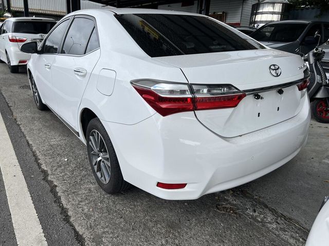 TOYOTA豐田 ALTIS  第4張相片