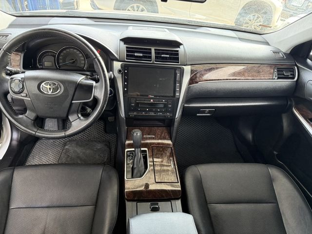 TOYOTA豐田 CAMRY  第2張相片