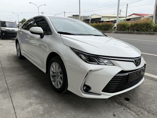 TOYOTA豐田 ALTIS  第1張相片