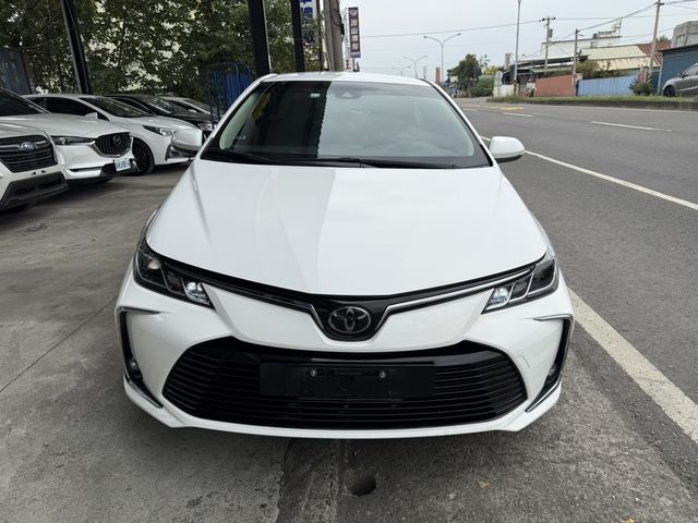 TOYOTA豐田 ALTIS  第2張相片