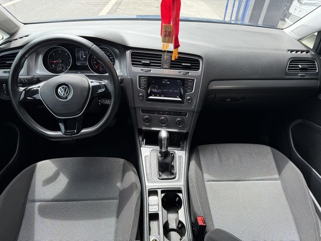 VOLKSWAGEN福斯 GOLF  第13張相片