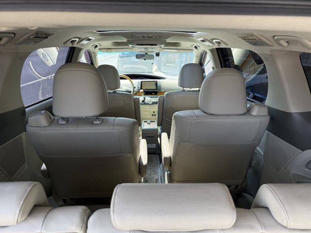 TOYOTA豐田 PREVIA  第9張相片