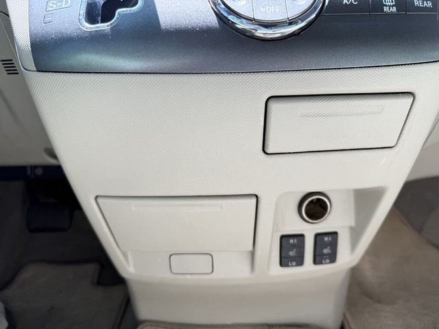 TOYOTA豐田 PREVIA  第17張相片