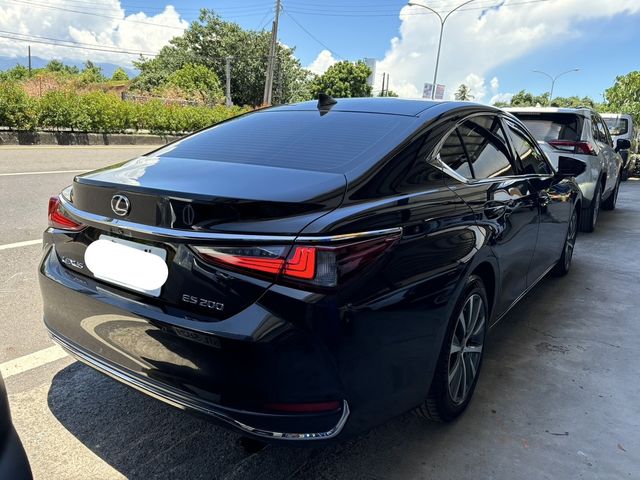 LEXUS凌志 ES200  第6張相片