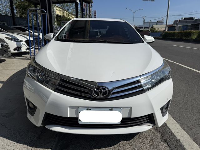 TOYOTA豐田 ALTIS  第2張相片
