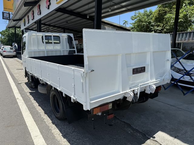 MITSUBISHI三菱 CANTER  第4張相片