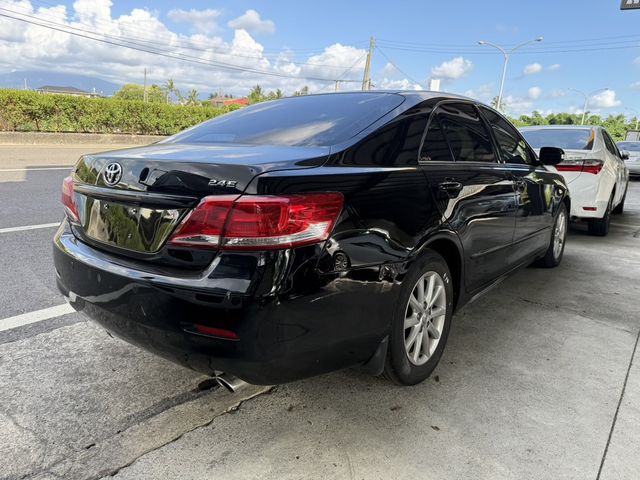 TOYOTA豐田 CAMRY  第2張相片