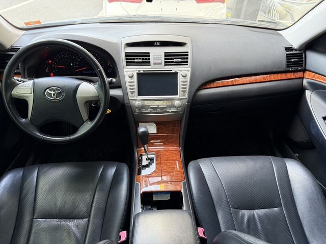 TOYOTA豐田 CAMRY  第3張相片
