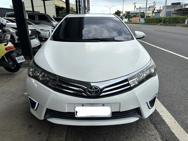 TOYOTA豐田 ALTIS  第2張相片
