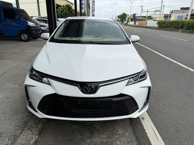 TOYOTA豐田 ALTIS  第2張相片