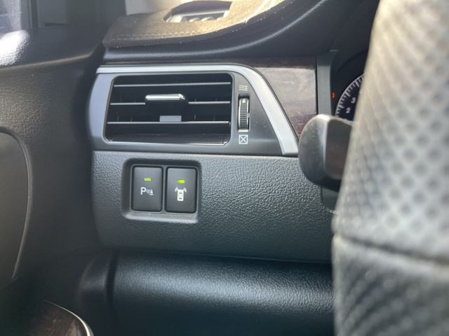 TOYOTA豐田 CAMRY  第10張相片