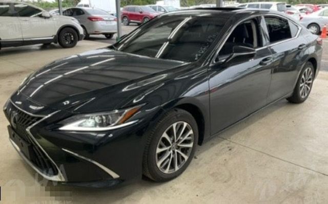 LEXUS凌志 ES300H  第3張相片