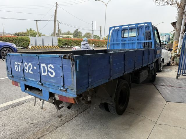 MITSUBISHI三菱 CANTER  第5張相片