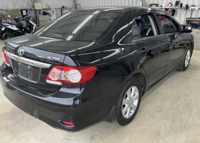 TOYOTA豐田 ALTIS  第2張相片