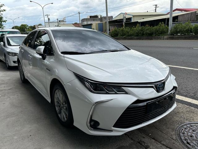 TOYOTA豐田 COROLLA ALTIS HYBRID  第1張相片