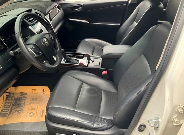 TOYOTA豐田 CAMRY HYBRID  第3張相片