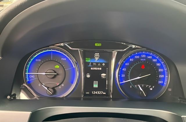 TOYOTA豐田 CAMRY HYBRID  第4張相片