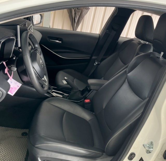 TOYOTA豐田 COROLLA ALTIS HYBRID  第3張相片
