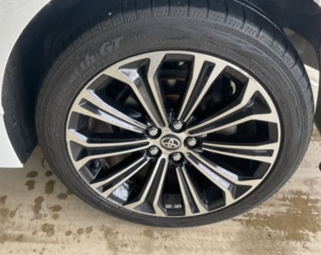 TOYOTA豐田 COROLLA ALTIS HYBRID  第5張相片