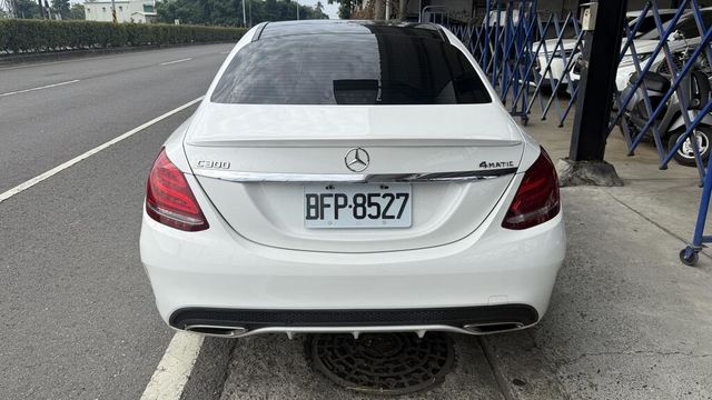 M-BENZ賓士 C300  第4張相片