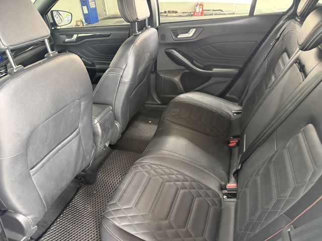 FORD福特 FOCUS ST WAGON  第7張相片