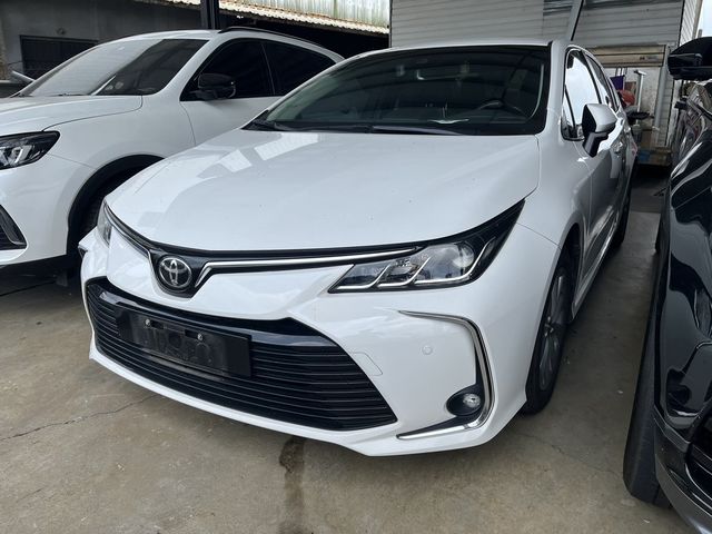 TOYOTA豐田 ALTIS  第1張相片