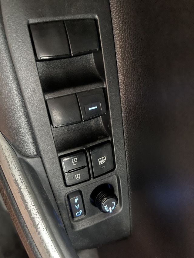 TOYOTA豐田 COROLLA CROSS HYBRID  第13張相片