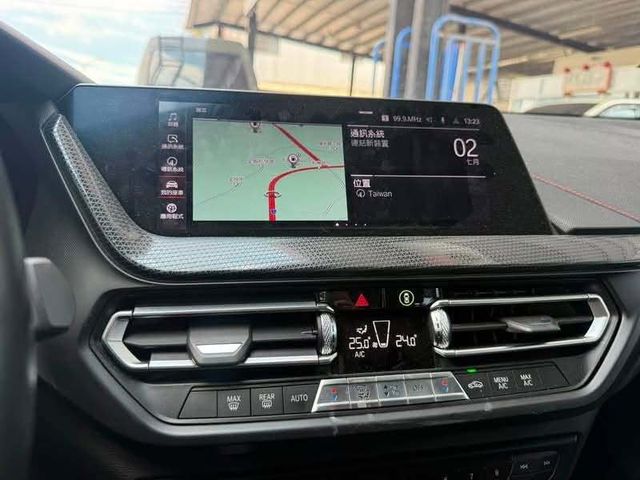 BMW寶馬 118I  第6張相片