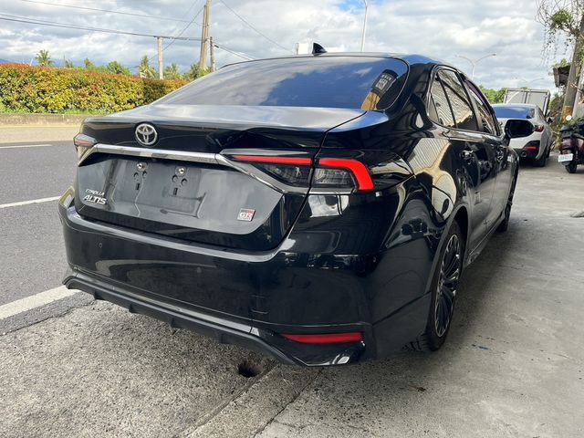TOYOTA豐田 ALTIS  第4張相片
