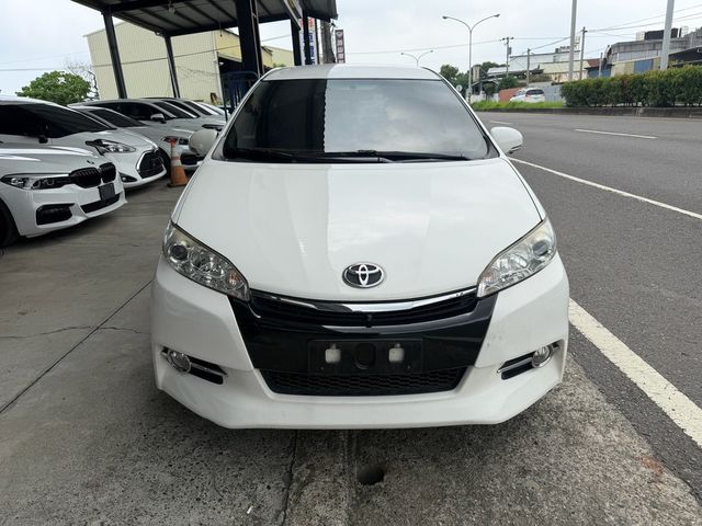 TOYOTA豐田 WISH  第2張相片