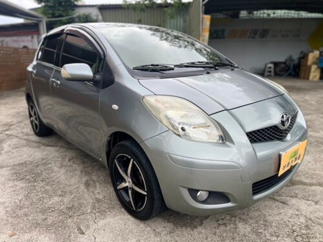 TOYOTA豐田 YARIS  第2張相片