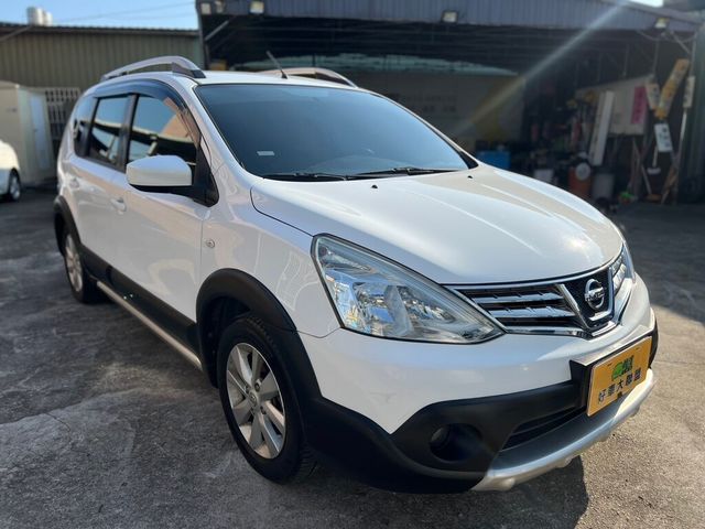 NISSAN日產 LIVINA  第2張相片