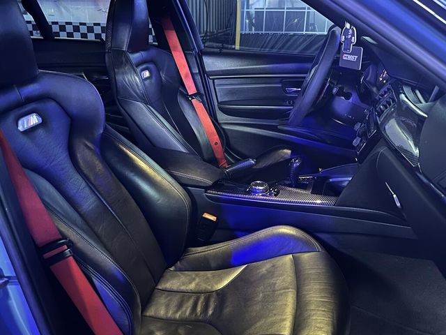 BMW寶馬 M3  第8張相片